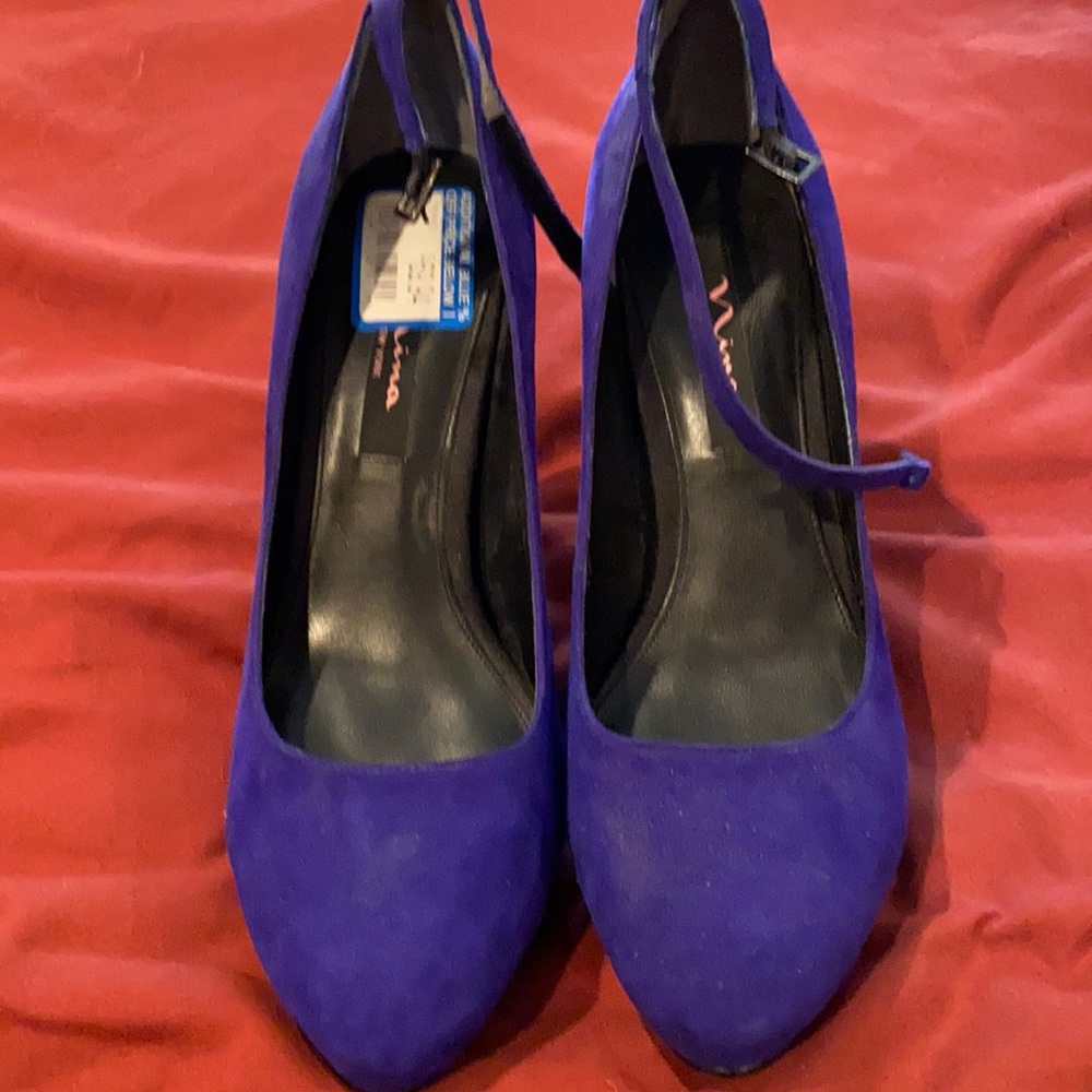 Never worn